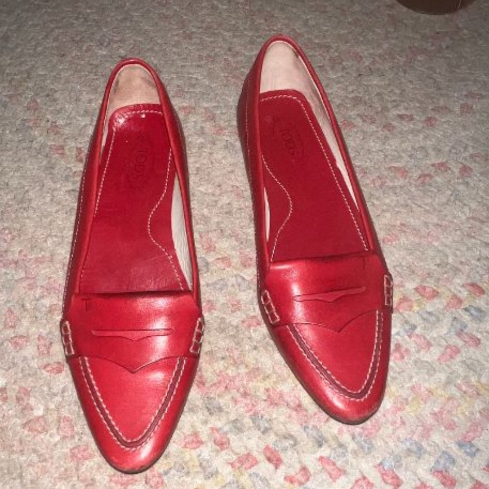 Tod's red leather loafers 6.5